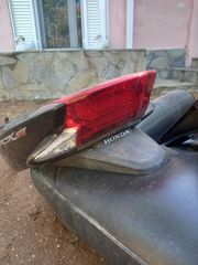 Honda pcx-thumb-1