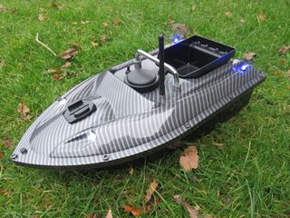 Σκαφακι για ψαρεμα ολοκαινουριο