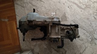 Kινητηρας Beverly 200u-thumb-2