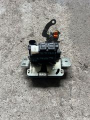 Κλειδαριά 5ης πόρτας Mitsubishi Colt 2008-thumb-1