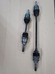 Ημιαξόνια εμπρός με ABS από DAIHATSU TERIOS με K3 μηχανή  χρονολογία 2001 έως 2006 τιμή 90€ + ΦΠΑ το τεμάχιο αποστολή σε όλη την Ελλάδα άριστα