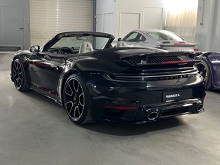 Porsche 911 2021 992 Turbo S Cabrio Sport Design Full Option-thumb-17
