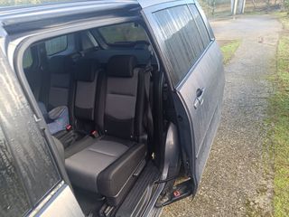 Mazda 5 2008 7 θεσιο-thumb-7