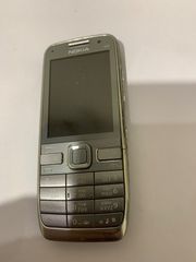 NOKIA E52