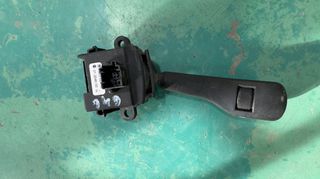 ΔΙΑΚΟΠΤΗΣ ΥΑΛΟΚΑΘΑΡΙΣΤΗΡΕΣ 8363664M BMW E46
