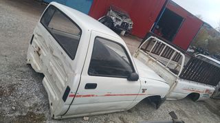Διάφορες καμπίνες TOYOTA-thumb-17
