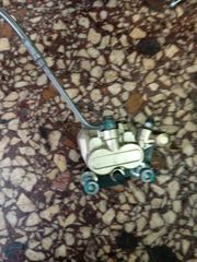 Δαγκάνα πίσω από PIAGGIO BEVERLY 300sp