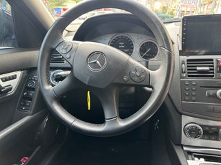 Mercedes-Benz C 200 2008-thumb-12