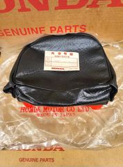 NOS,OEM,Honda XR 185R,XR200R, Τσαντάκι εργαλεία πίσω φτερο