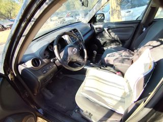 Toyota RAV 4 2004 2.0 4X4-thumb-3