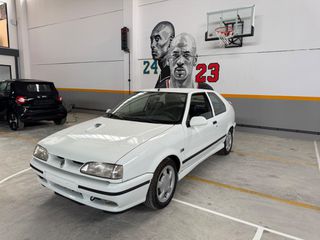 Renault R 19 1992 1.8 16V Από γενική ανακατασκευή .