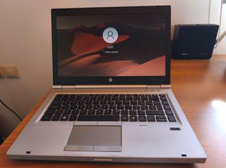 HP EliteBook 8460p-thumb-1