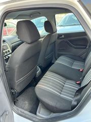 Ford Focus 2010-thumb-4
