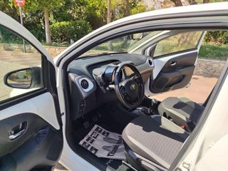 Toyota Aygo 2018 1.0 VVT-i X-Play Connent-thumb-5
