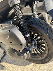 Piaggio Beverly 300i 2020-thumb-10