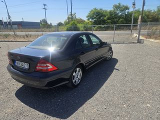 Mercedes-Benz C 180 2004-thumb-2