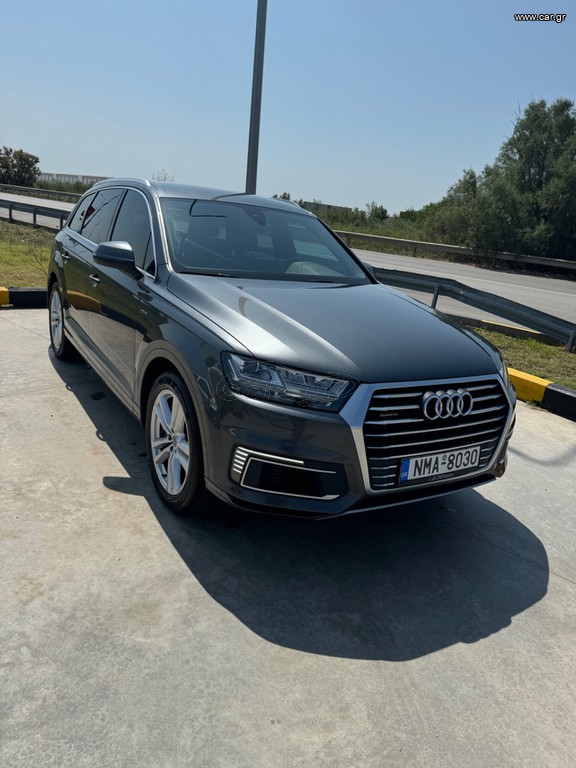 Audi Q7 '16 E-TRON S LINE