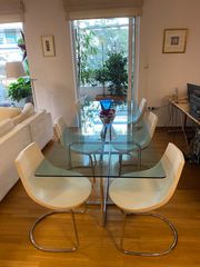 Τραπεζαρία με γυαλί και 6 καρέκλες