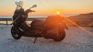 Yamaha XMAX 400 2015-thumb-4