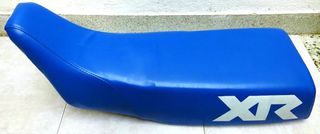OEM.Honda XR200R,XR250R.1984-1985. Σελλά με καινούργιο κάλυμμα Ceet.