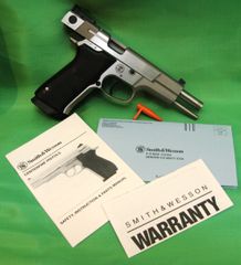 SMITH & WESSON PERFORMANCE CENTER TARGET CHAMPION  .40 S&W-thumb-15