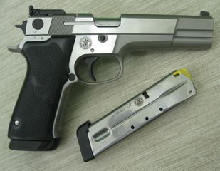 SMITH & WESSON PERFORMANCE CENTER TARGET CHAMPION  .40 S&W-thumb-30