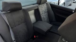 Volkswagen Bora 2000 1.6 102hp-thumb-18