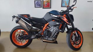 KTM 890 Duke R 2023 Σύν Προαιρετικό Εξτρα Εξοπλισμό πρός 3,000 Ευρώ