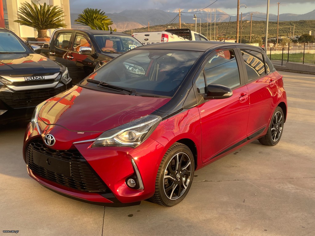 Toyota Yaris '17 1.5c.c 111 hp VVT-iE 5D Style Selection 6 M/T