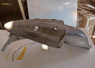 Πίσω φτερό με σχάρα από HUSQVARNA TE 610 E, δίνονται και χωριστά