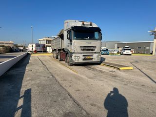 Iveco 2009 Stralis-thumb-3