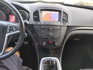 Opel Insignia 2011-thumb-8