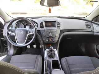 Opel Insignia 2011-thumb-10