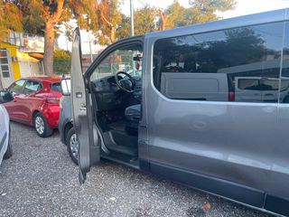 Opel Vivaro 2015-thumb-19