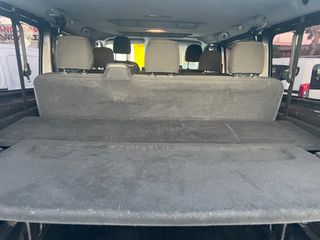 Opel Vivaro 2015-thumb-24
