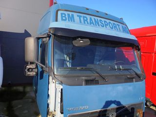 ΚΑΜΠΙΝΑ VOLVO FH13 2008
