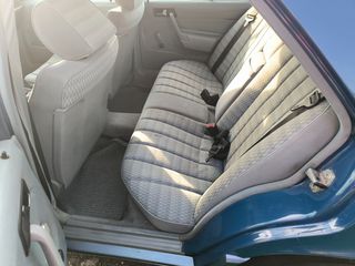 Mercedes-Benz 190 1991 190 E 1,8-thumb-14