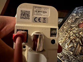 Hikvision DS-7604NI-K1/4P(B)-thumb-5