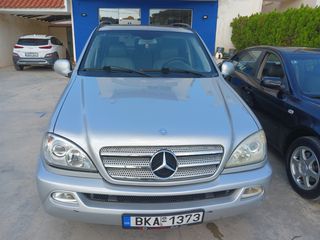 Mercedes-Benz ML 320 2002 AUTOMATIC-thumb-3