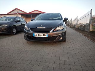 Peugeot 308 2016 1.2 e-THP Style-thumb-2