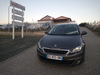 Peugeot 308 2016 1.2 e-THP Style-thumb-3