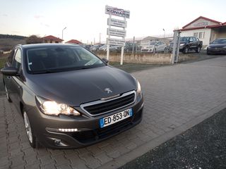 Peugeot 308 2016 1.2 e-THP Style-thumb-4