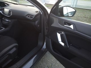Peugeot 308 2016 1.2 e-THP Style-thumb-38