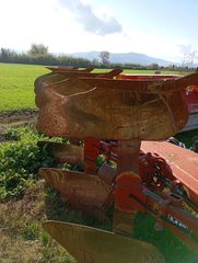 Αροτρο - Aλέτρι 1995 MASSEY-FERGUSON