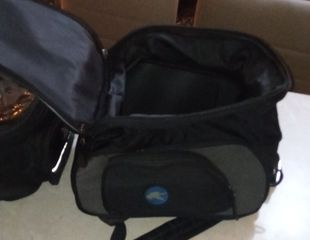 Δύο tank bag cargo και kappa