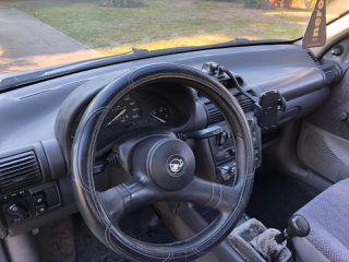 Opel Corsa 1995 CITY-thumb-3