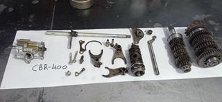 Πωλείται γνήσιο μεταχειρισμένο σασμάν από HONDA CBR 400 RR NC 23