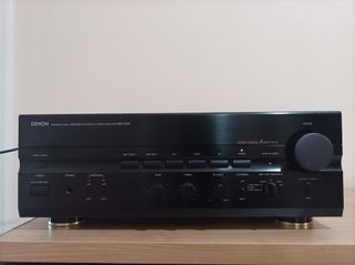 Πωλείται ολοκληρωμένος ενισχυτής Denon pma 915 r