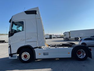 Volvo 2016 FH4 500-thumb-2