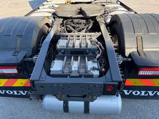 Volvo 2016 FH4 500-thumb-6